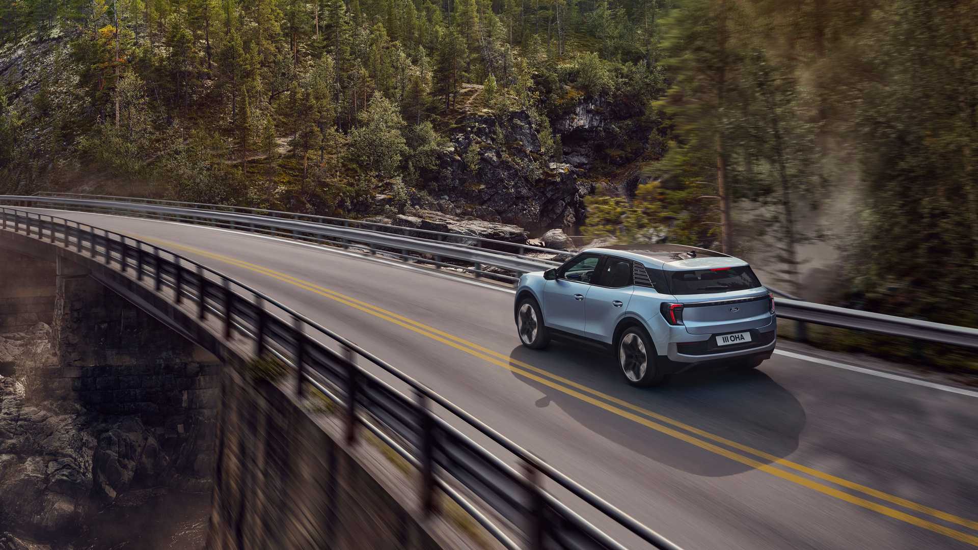 Ra mắt Ford Explorer phiên bản điện