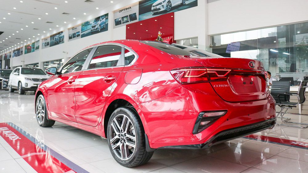 top 3 xe sedan hang c re nhat hien nay