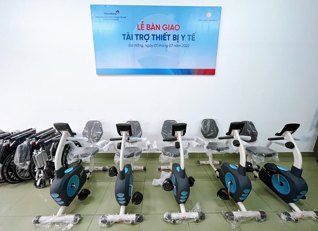 vietinbank chi nhanh song han tai tro trang thiet bi y te cho benh vien c da nang