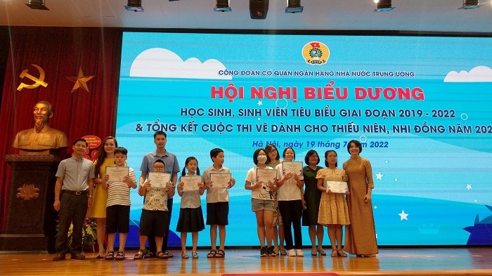 cong doan co quan nhnn trung uong bieu duong hoc sinh sinh vien tieu bieu