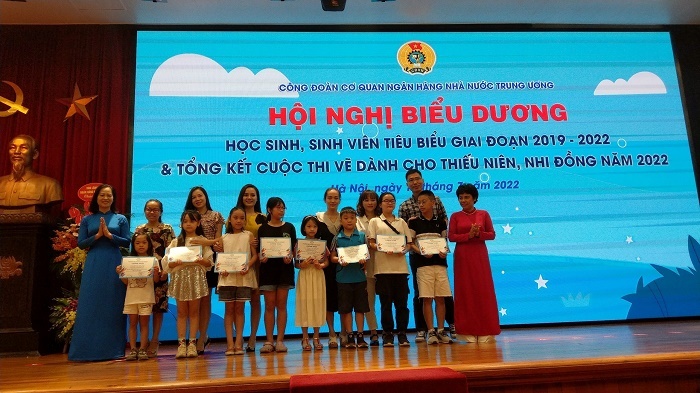 cong doan co quan nhnn trung uong bieu duong hoc sinh sinh vien tieu bieu