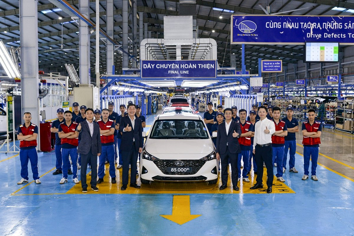 xuat xuong chiec xe hyundai accent thu 85000 san xuat trong nuoc