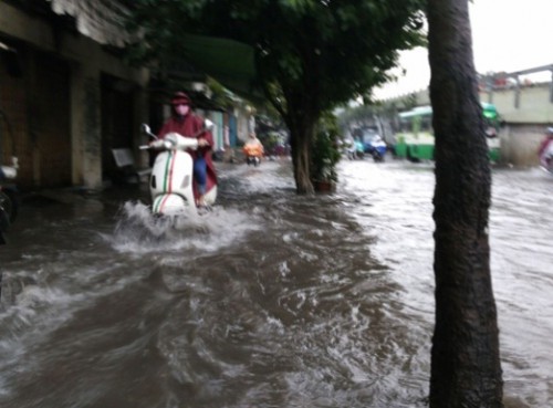 Đầu tư nghìn tỷ nhưng vẫn ngập tràn