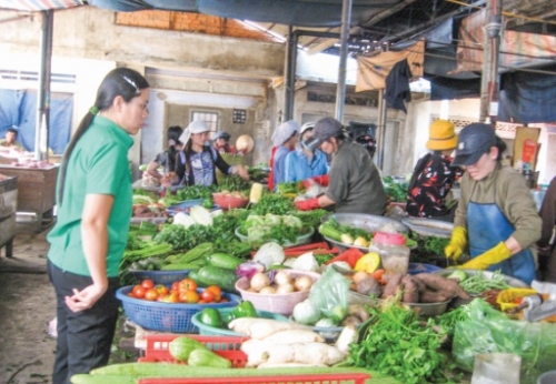 Nước lên là giá rau củ lại lên
