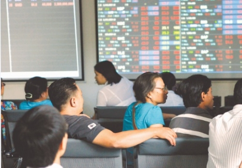 Cổ phiếu ngành xây dựng: Đang tiến xa